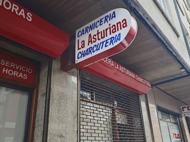 Locale commerciale in vendita a Llanes pueblo