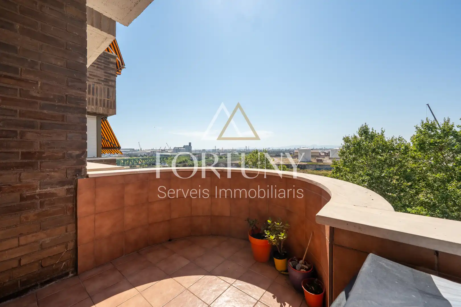 Vista exterior de Piso en venta en Tarragona con Aire acondicionado y Balcón