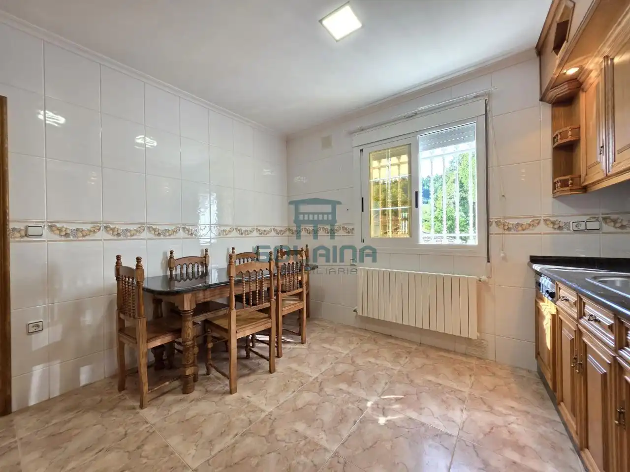 Vista exterior de Casa o chalet en venta en A Merca   con Calefacción, Jardín privado y Terraza