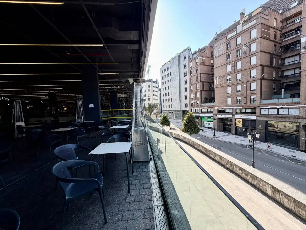 Terrasse von Geschaftsraum zur Miete in Oviedo  mit Klimaanlage und Alarm