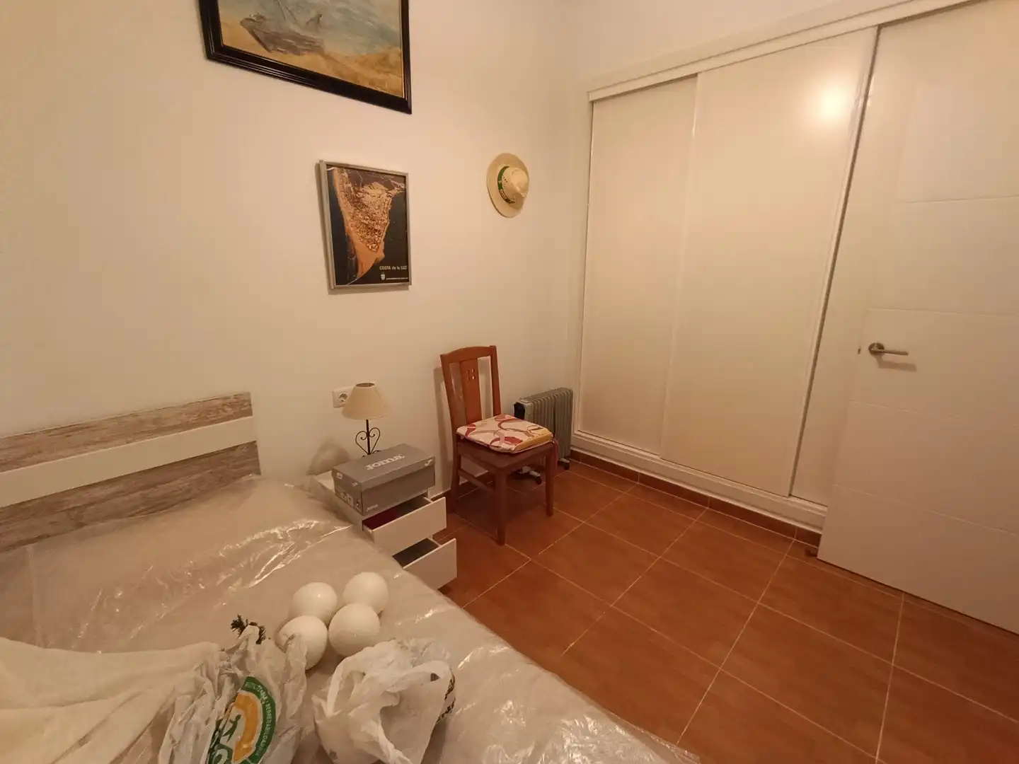 Schlafzimmer von Erdgeschoss zum Verkauf in Punta Umbría mit Möbliert, Ofen und Waschmaschine