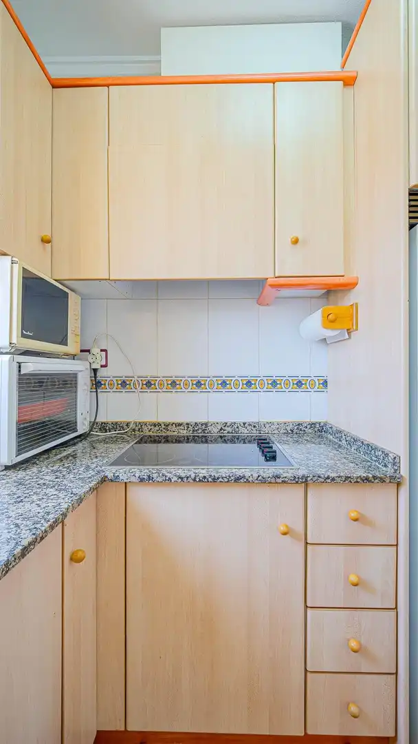Cuina de Casa o xalet en venda en Torrevieja amb Moblat, Balcó i Piscina comunitària