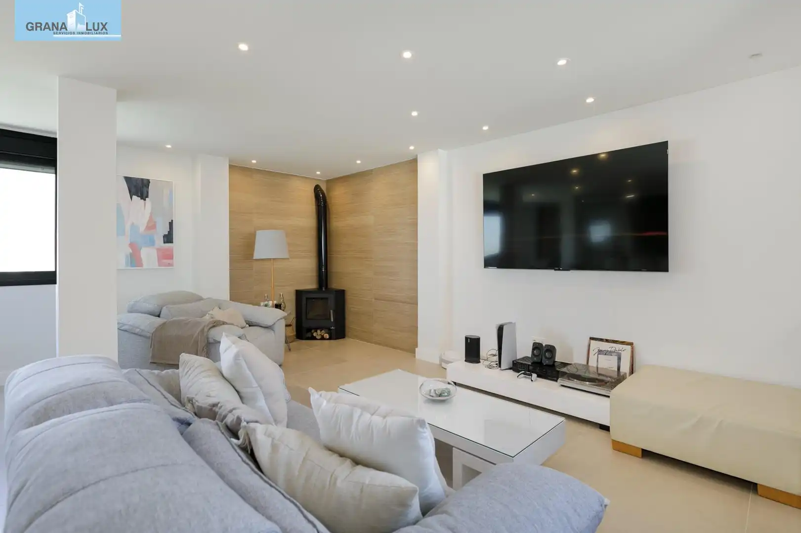 Sala d'estar de Casa o xalet en venda en Dílar amb Aire condicionat, Calefacció i Jardí privat