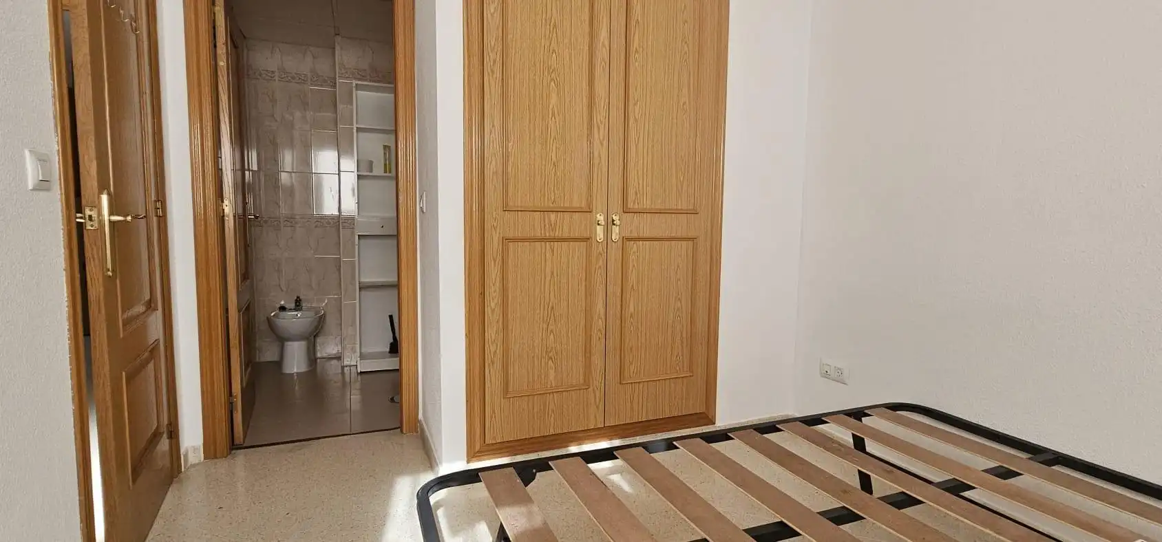 Schlafzimmer von Wohnung zur Miete in Badajoz mit Klimaanlage und Heizung