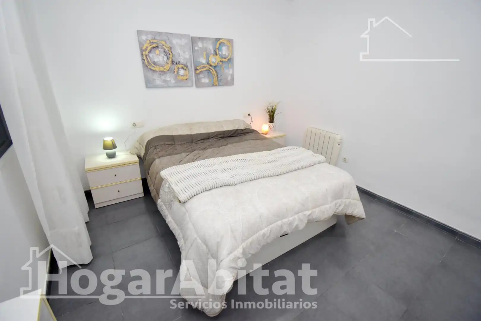 Habitación de Piso en venta en Castellón de la Plana / Castelló de la Plana con Calefacción, Terraza y Amueblado