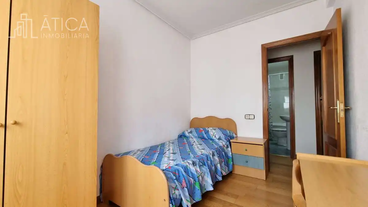 Piso de alquiler en Capuchinos - Glorieta - Ciudad Jardín