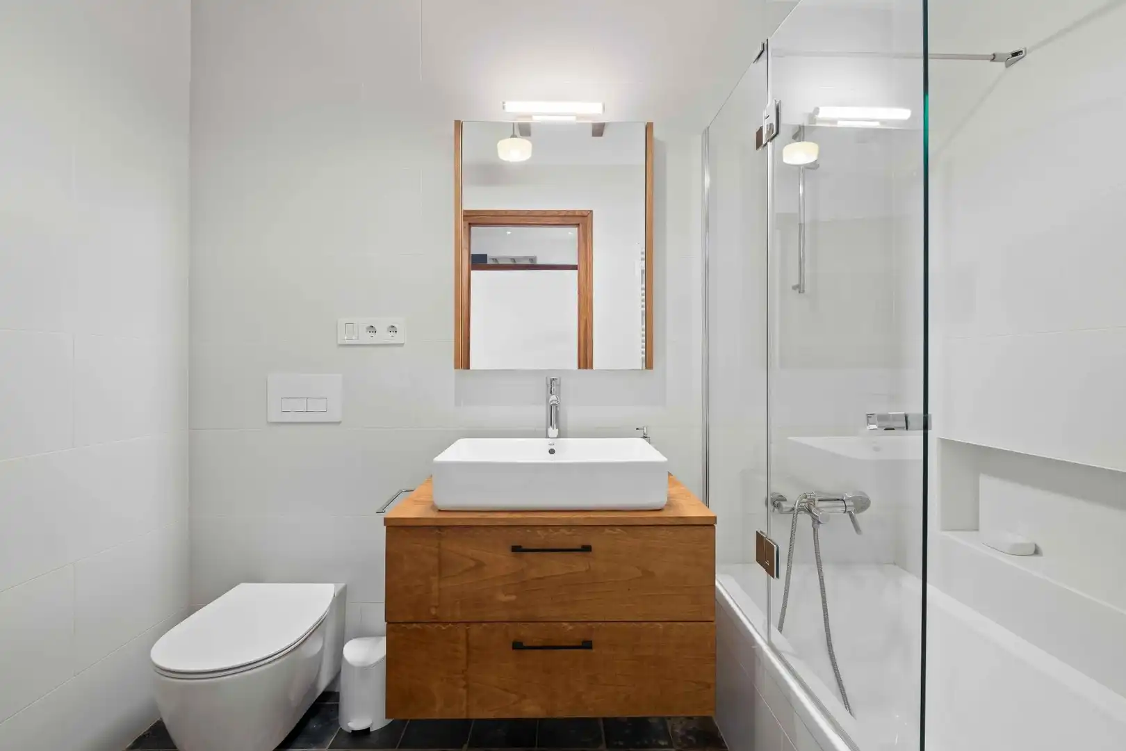 Bathroom of Houses for sale in L'Alfàs del Pi  with Air Conditioner, Heating and Private garden
