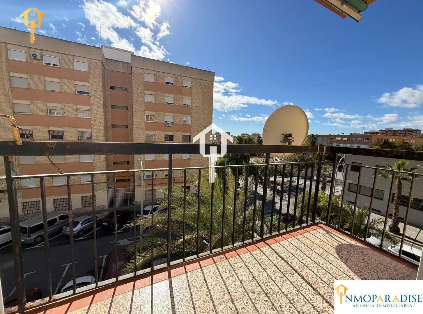 Vista exterior de Pis en venda en Alicante / Alacant amb Aire condicionat, Traster i Balcó