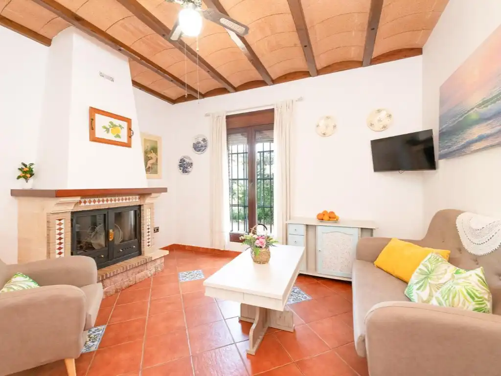 Sala d'estar de Finca rústica en venda en Villanueva del Trabuco amb Aire condicionat, Jardí privat i Terrassa