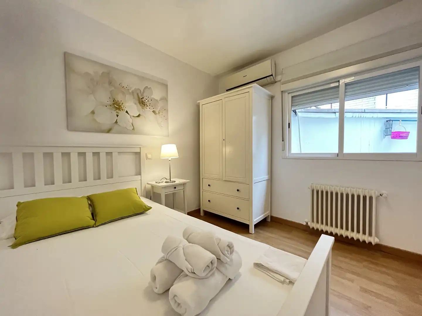 Habitación de Piso de alquiler en Madrid con Aire acondicionado, Terraza y Amueblado
