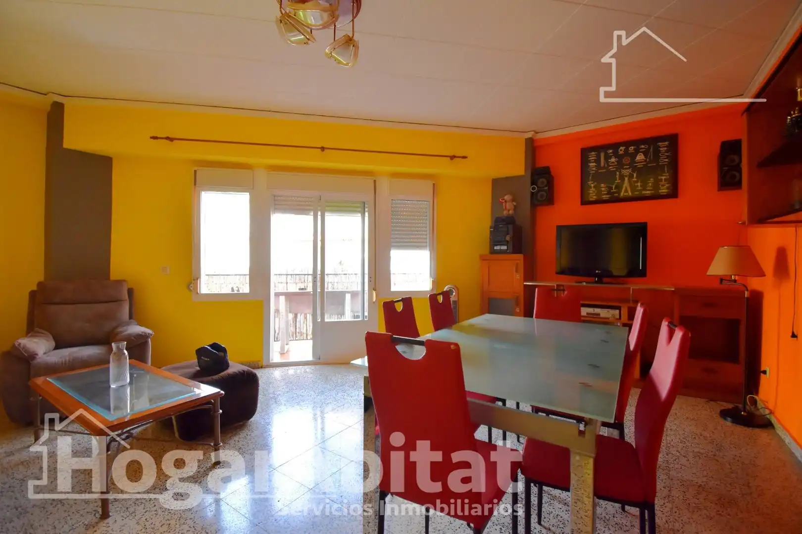 Sala de estar de Piso en venta en Gandia con Terraza, Trastero y Amueblado