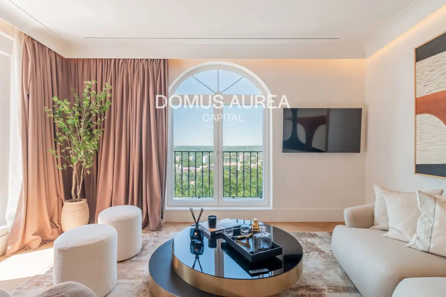 Living room of Attic for rent in Madrid  with Air Conditioner, Heating and Parquet flooring