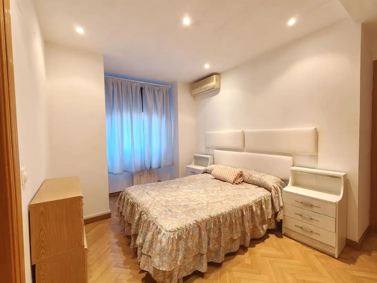 Schlafzimmer von Wohnung zum Verkauf in Madrid mit Klimaanlage, Heizung und Abstellraum