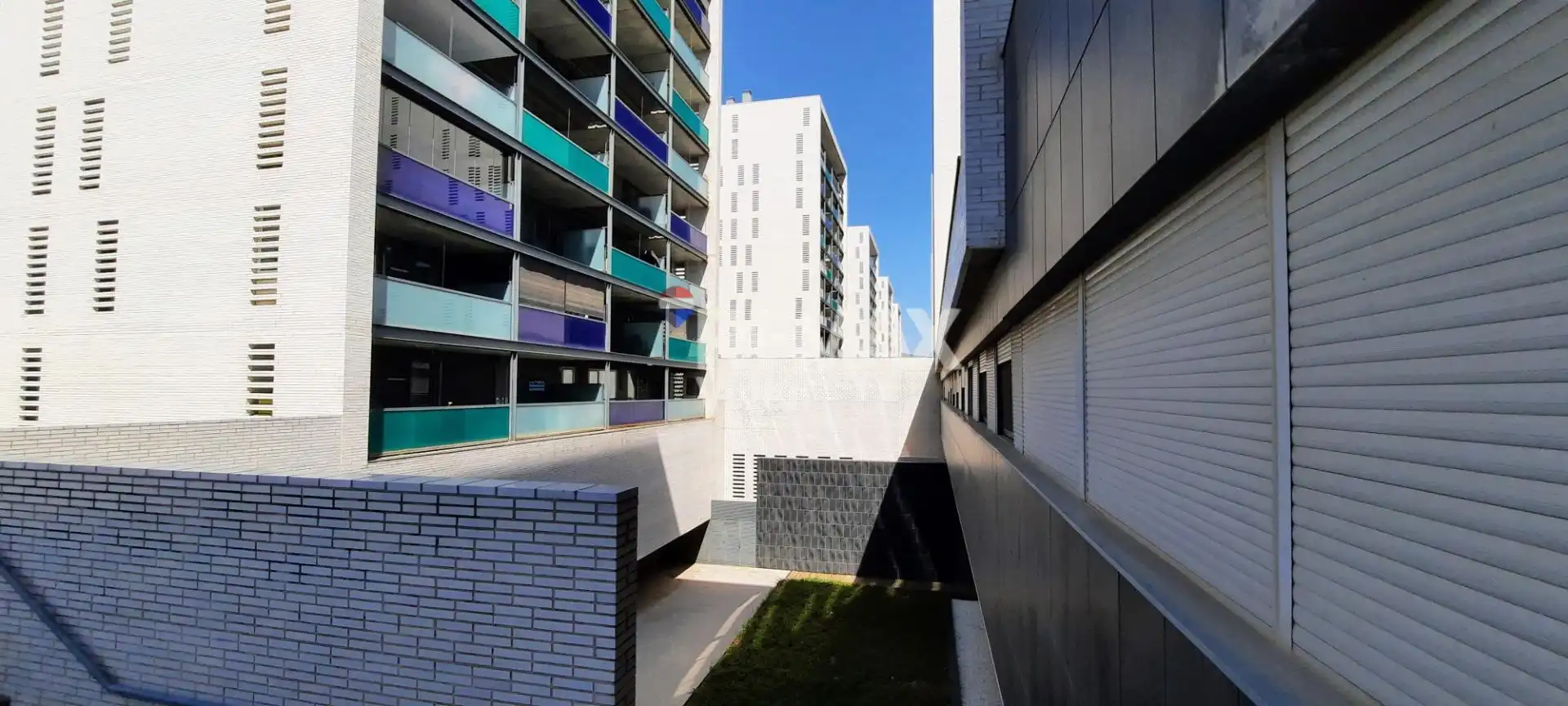 Vista exterior de Pis en venda en Viladecans amb Parquet
