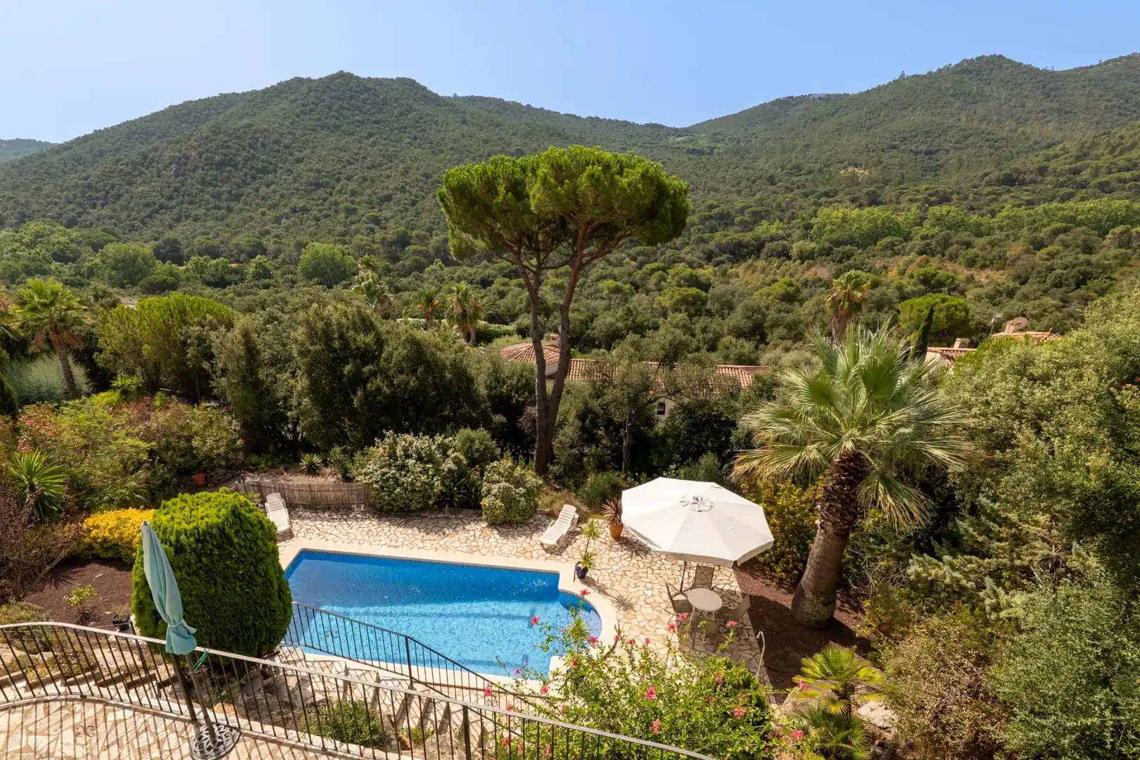 Chalet con terraza en venta en Calle BERLIN, imagen 3