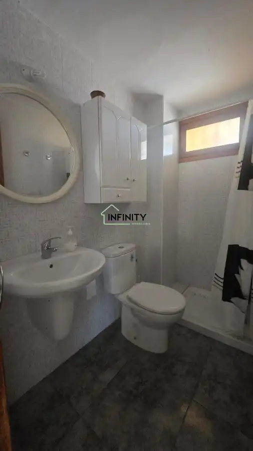 Bathroom of Houses for sale in Tavernes de la Valldigna  with Balcony