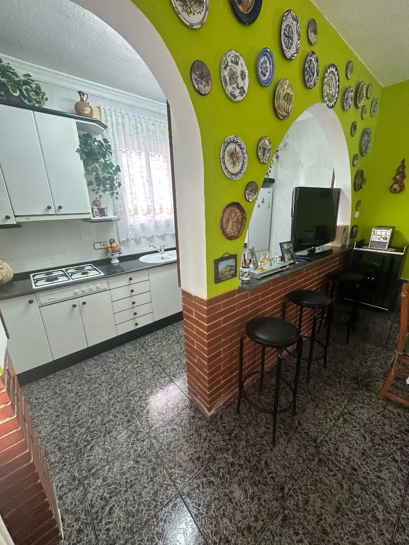 Cocina de Casa o chalet en venta en Castellet i la Gornal con Aire acondicionado, Calefacción y Jardín privado