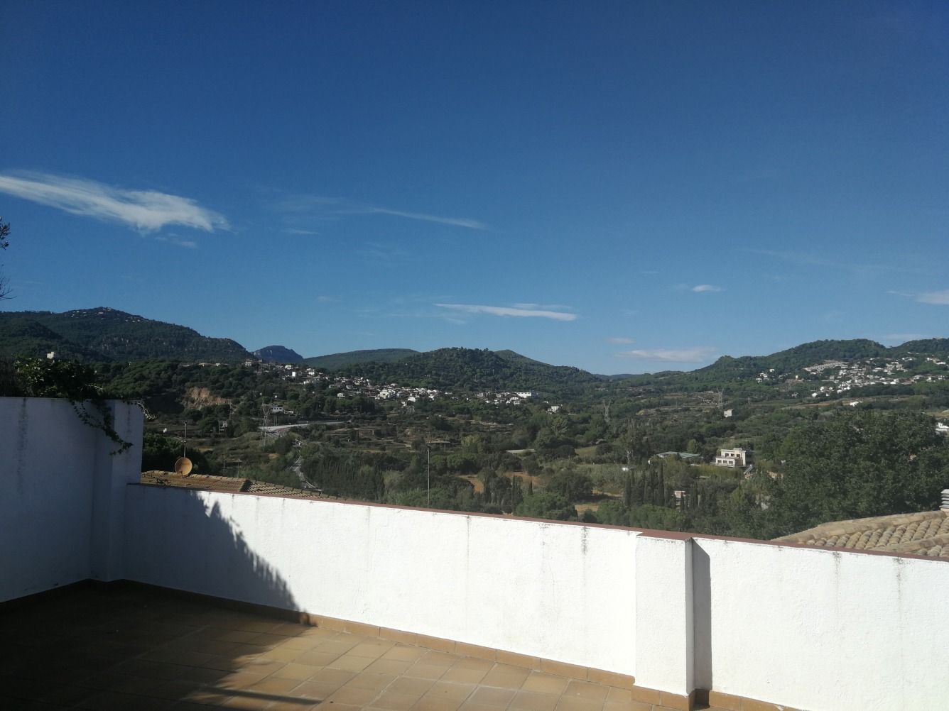 Vista exterior de Casa adosada en venda en Caldes de Montbui amb Terrassa