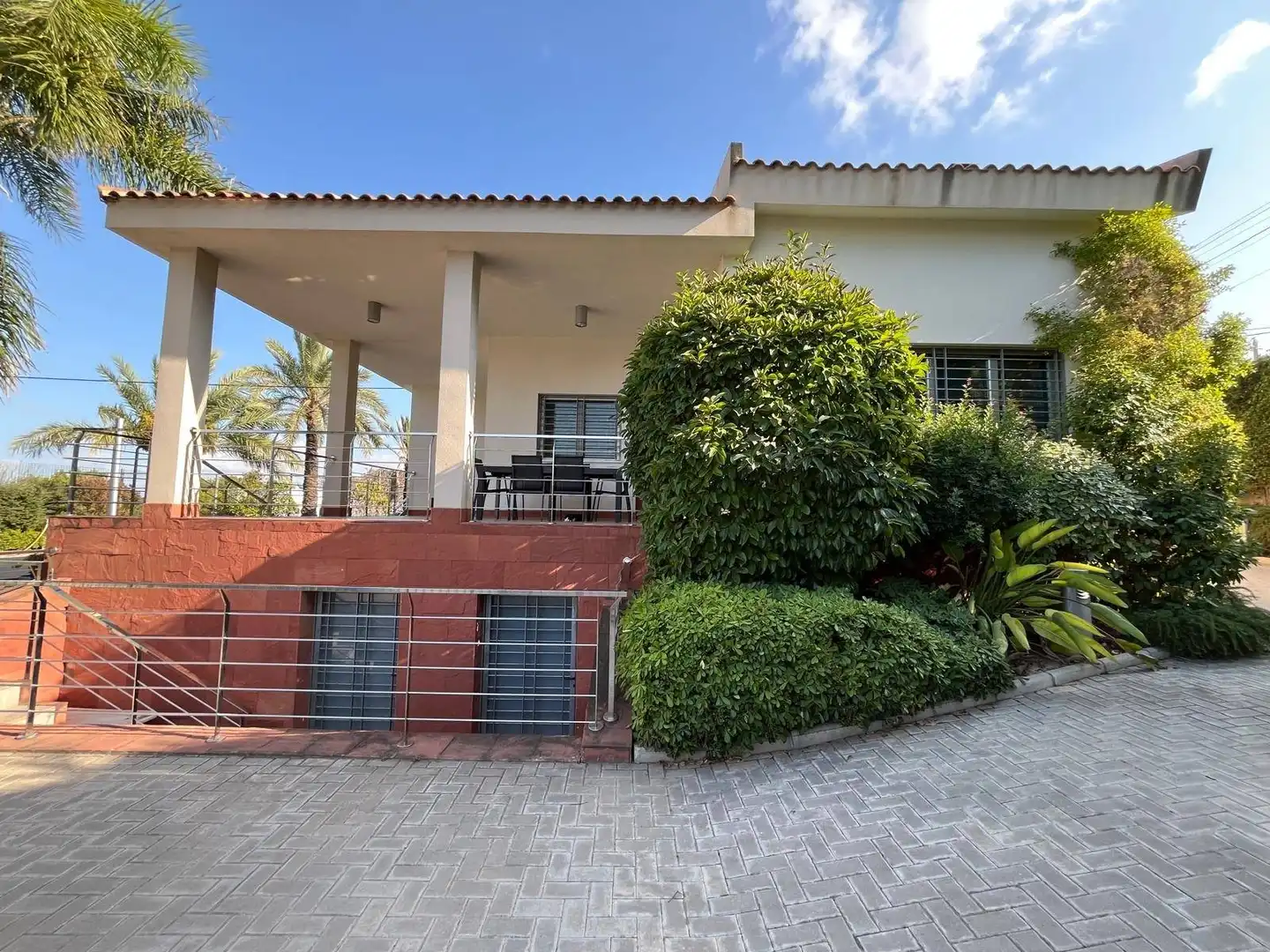 Exterior view of Houses for sale in Elche / Elx  with Air Conditioner, Private garden and Terrace