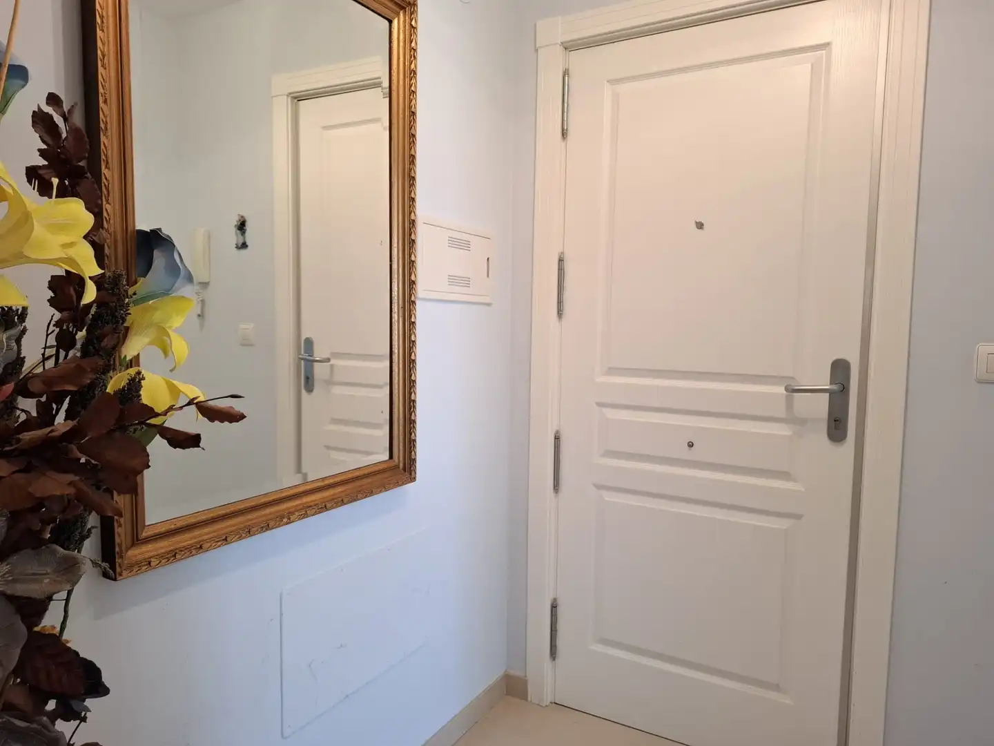 Piso en venta en Torrenueva Costa con Terraza, Trastero y Amueblado