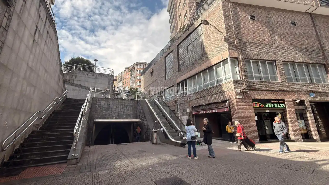 Vista exterior de Garaje en venta en Bilbao 