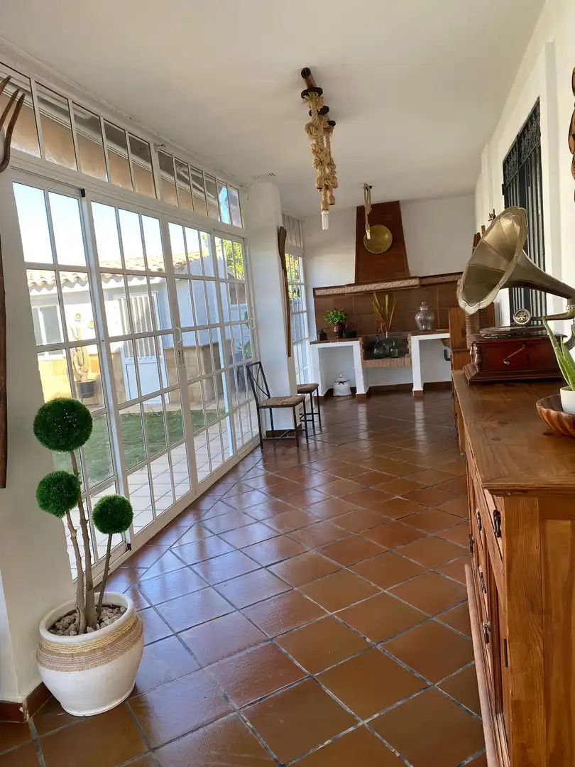 Casa o xalet en venda en Dos Hermanas amb Aire condicionat, Calefacció i Jardí privat
