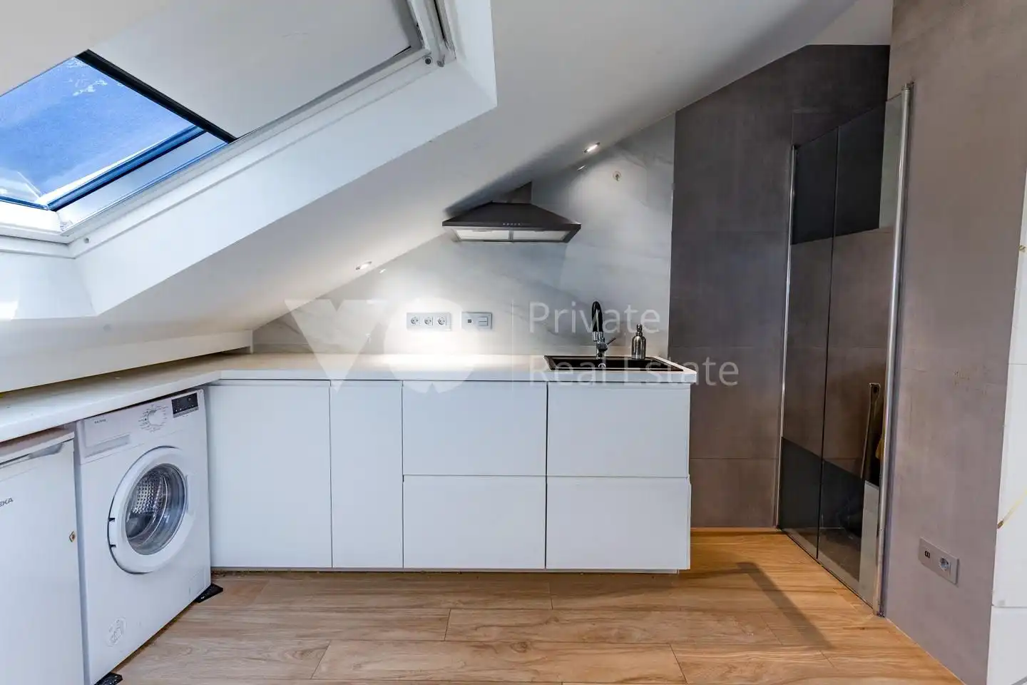 Cocina de Casa adosada en venta en Las Rozas de Madrid con Aire acondicionado, Calefacción y Jardín privado