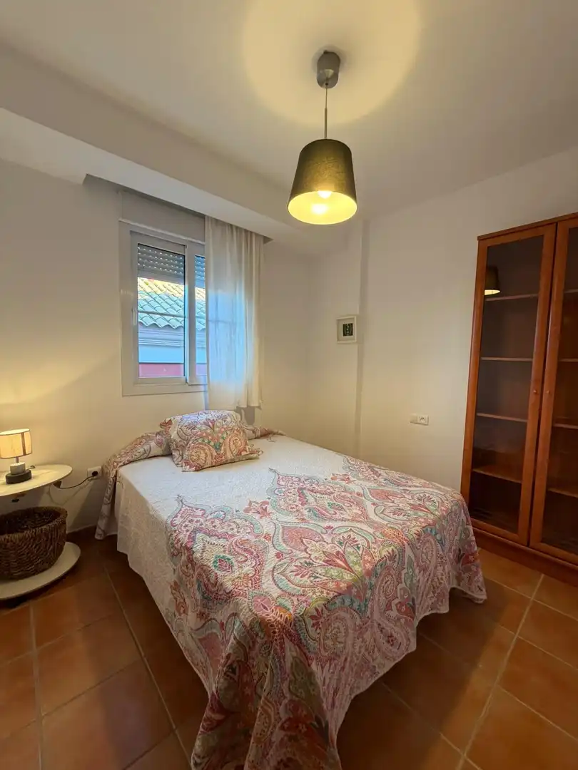 Habitación de Casa adosada en venta en Islantilla con Jardín privado, Terraza y Trastero