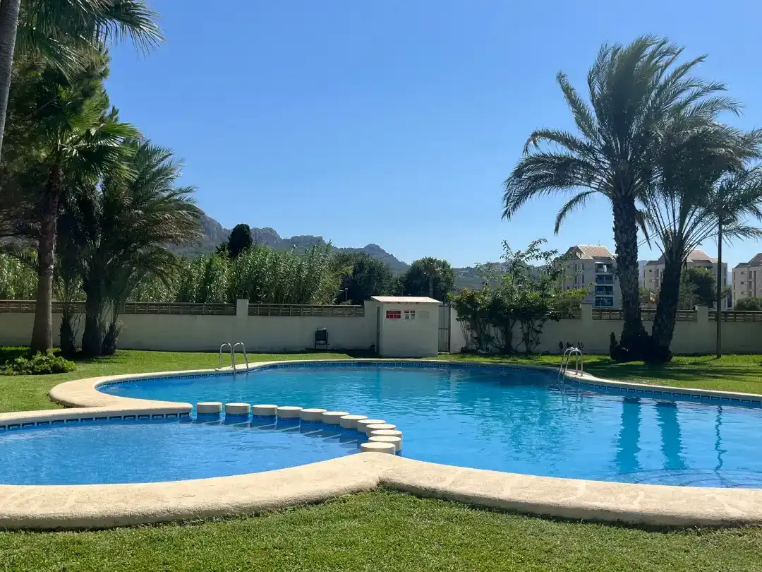 Piscina de Piso en venta en Dénia con Piscina y Balcón
