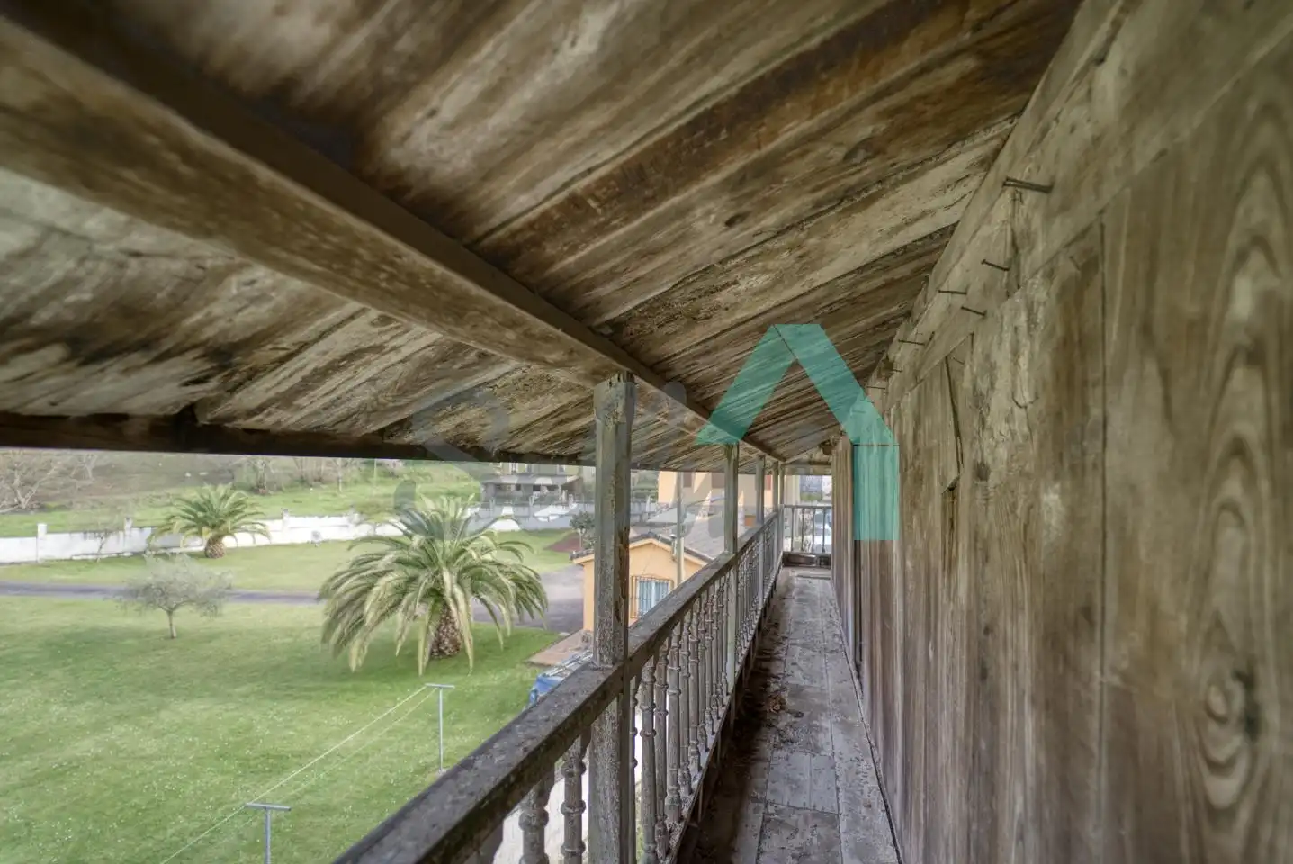 Casa o xalet en venda a Llamas, Salas