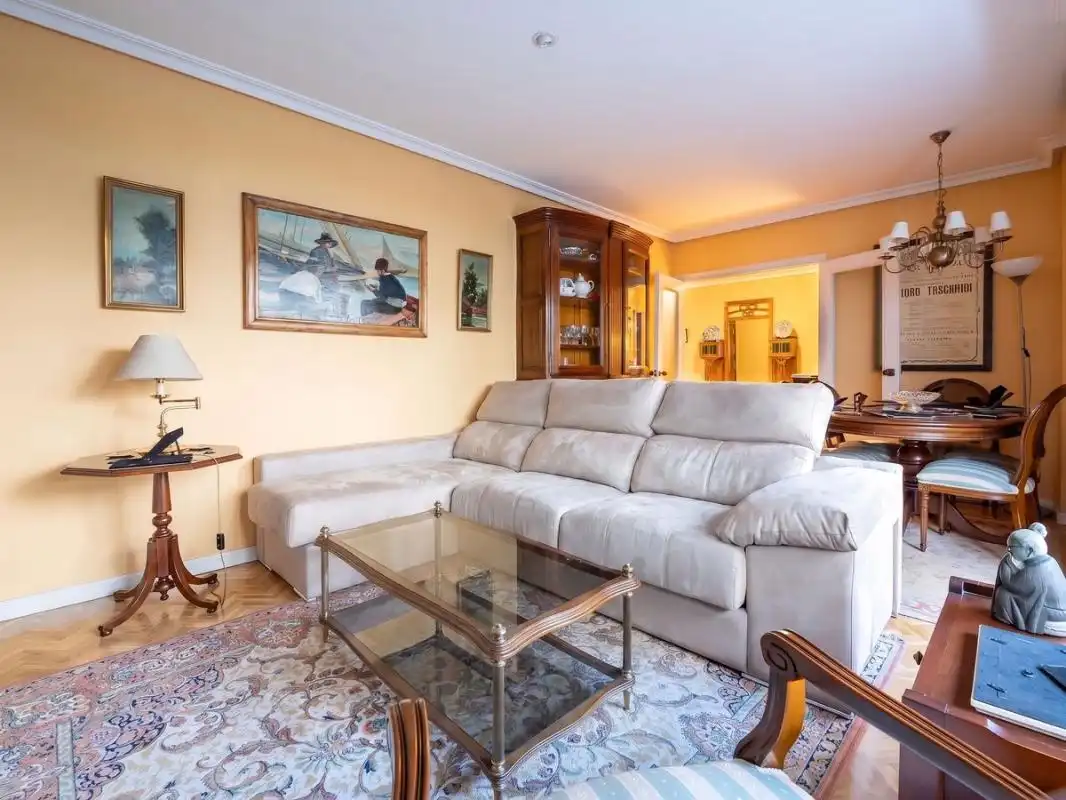 Flat with terrace for sale in Moncloa - Aravaca, imagen 2