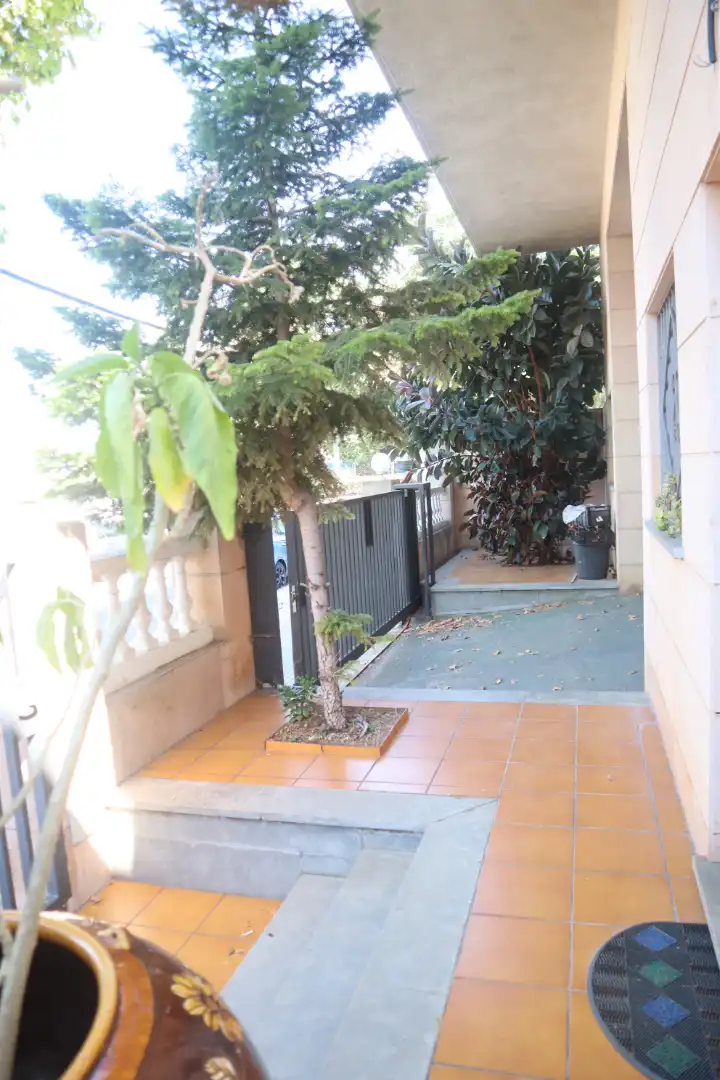 Jardí de Casa o xalet en venda en Cerdanyola del Vallès amb Calefacció, Terrassa i Traster