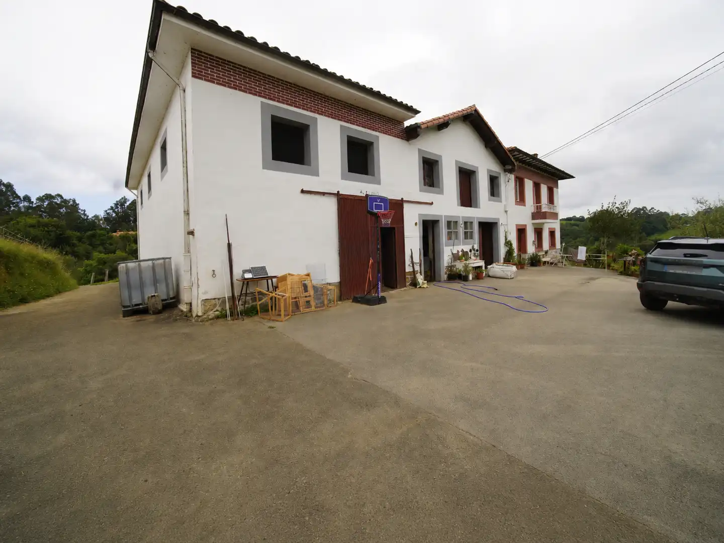 Vista exterior de Casa o xalet en venda en Ribadedeva amb Calefacció, Jardí privat i Terrassa