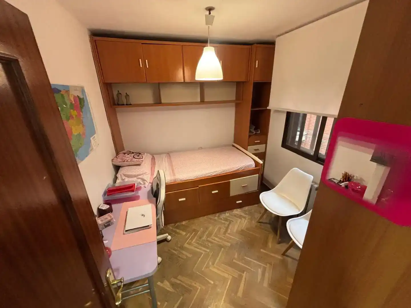 Habitación de Piso en venta en Pinto con Aire acondicionado, Amueblado y Balcón