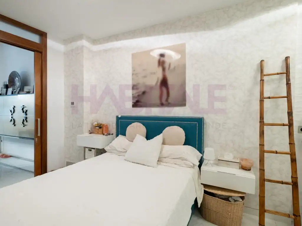 Habitación de Dúplex en venta en Valencia