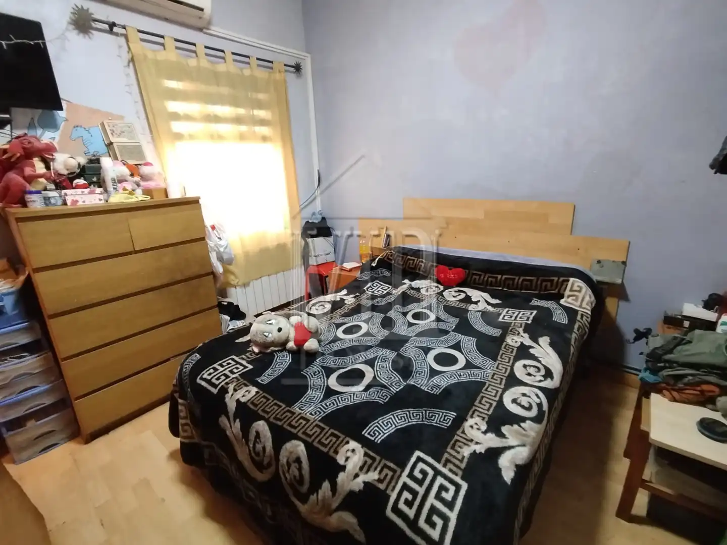 Habitación de Piso en venta en Badalona con Aire acondicionado, Calefacción y Amueblado
