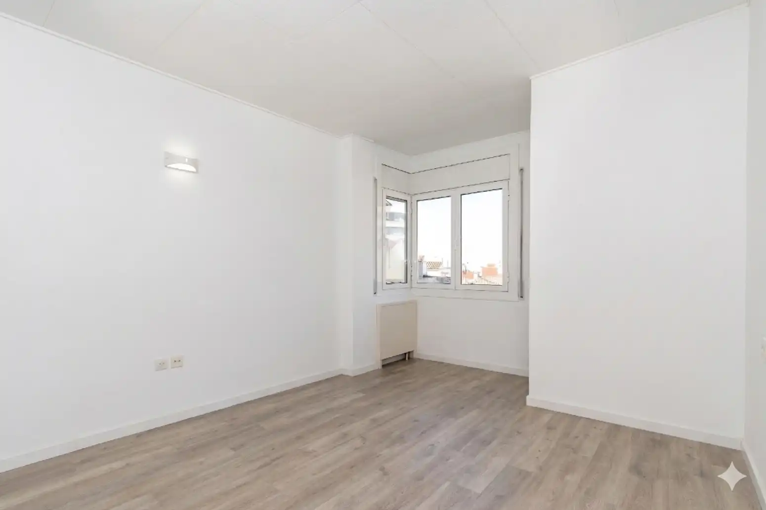 Schlafzimmer von Wohnung zum Verkauf in Terrassa mit Heizung, Parkett und Balkon