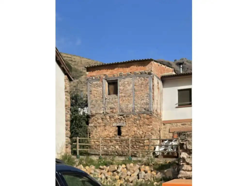 Exterior view of Houses for sale in Tobía
