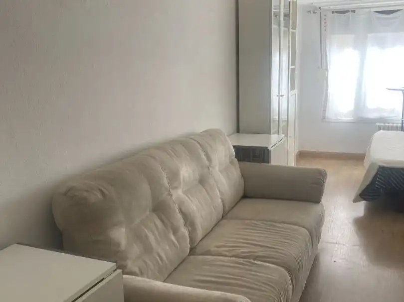 Wohnzimmer von Büro zur Miete in Zaragoza mit Klimaanlage, Heizung und Möbliert