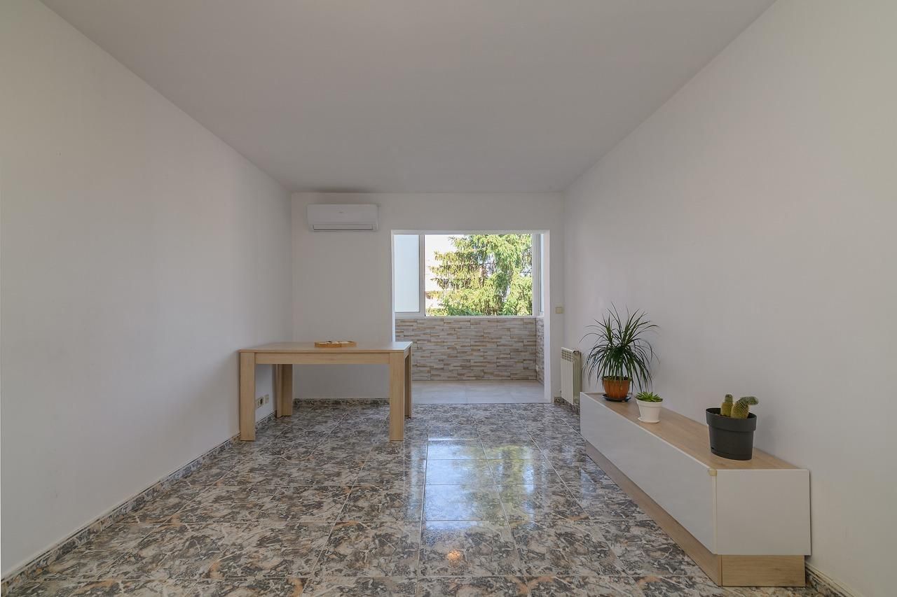 Bedroom of Flat for sale in Manresa  with Air Conditioner, Heating and Balcony