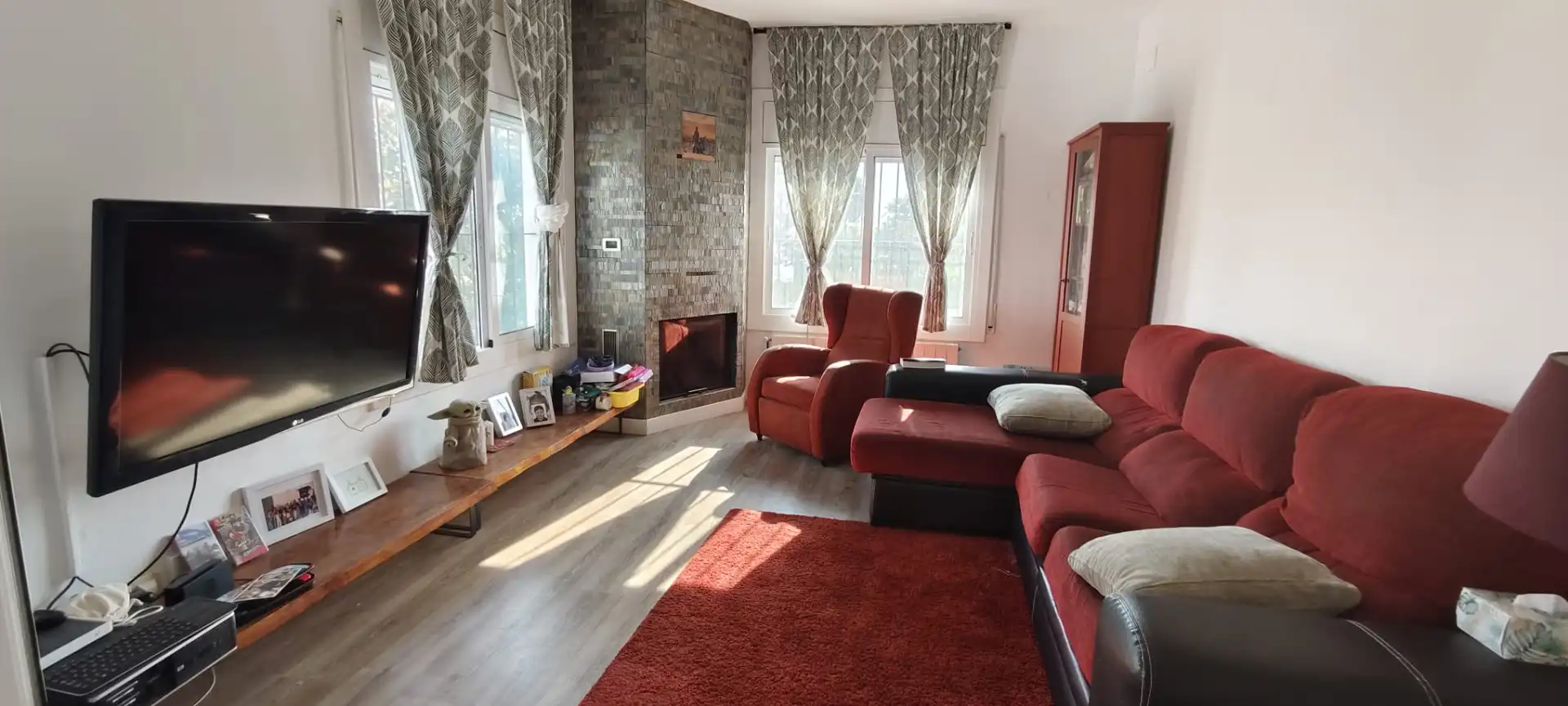 Sala de estar de Casa o chalet en venta en Cervelló con Calefacción, Jardín privado y Parquet