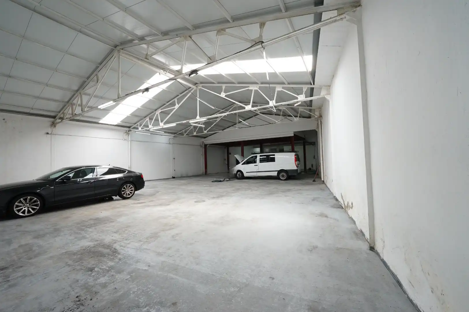 Aparcament de Nau industrial de lloguer en Sabadell