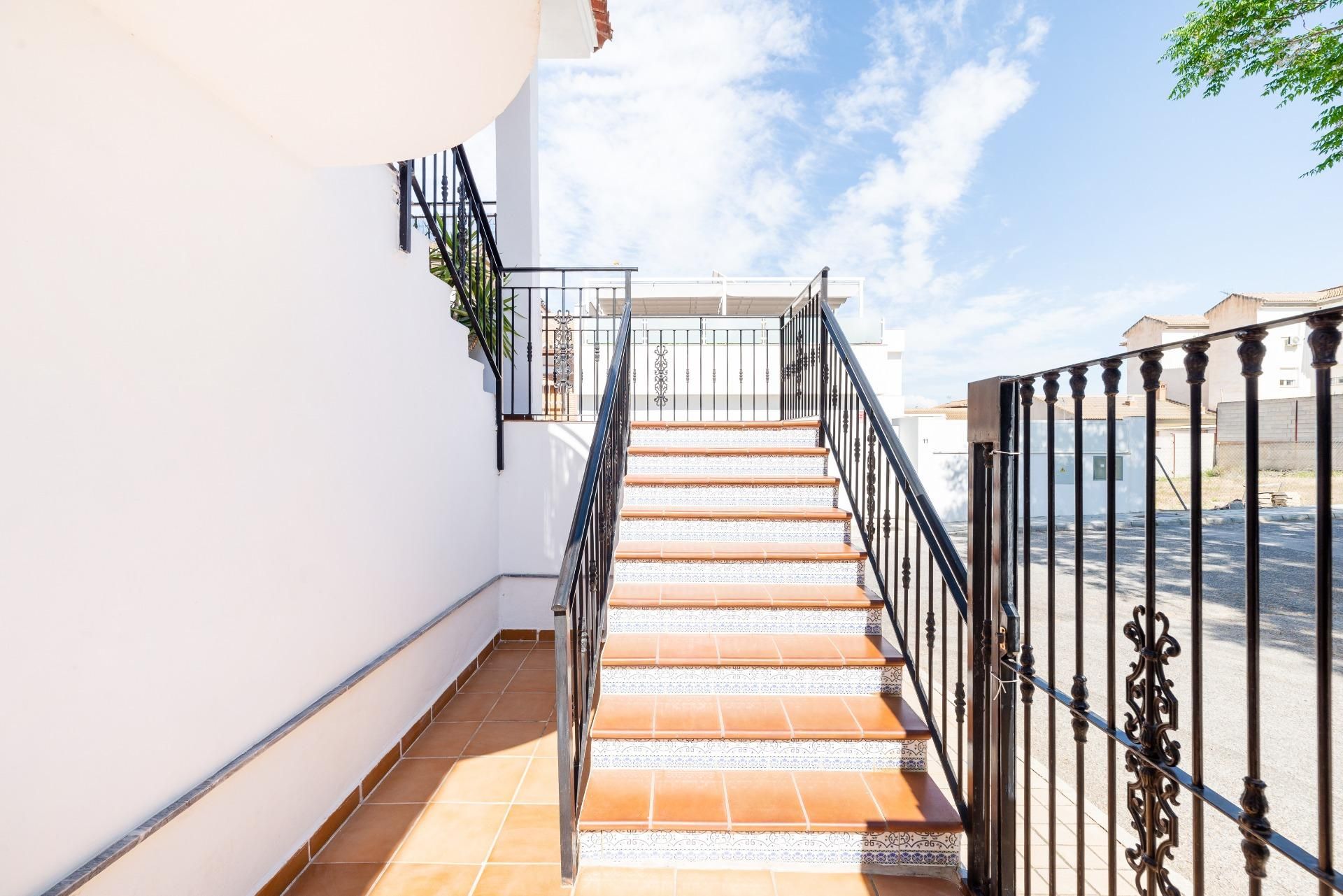 Terrassa de Casa adosada en venda en Láchar amb Aire condicionat, Calefacció i Jardí privat
