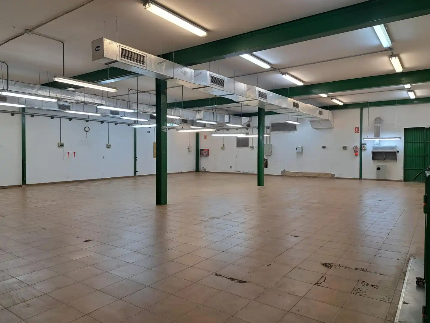 Industriegebäude zum Verkauf in Calle TEXTIL DEL 9, imagen 5