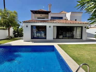 Maison mitoyenne à vendre à Nueva Andalucía
