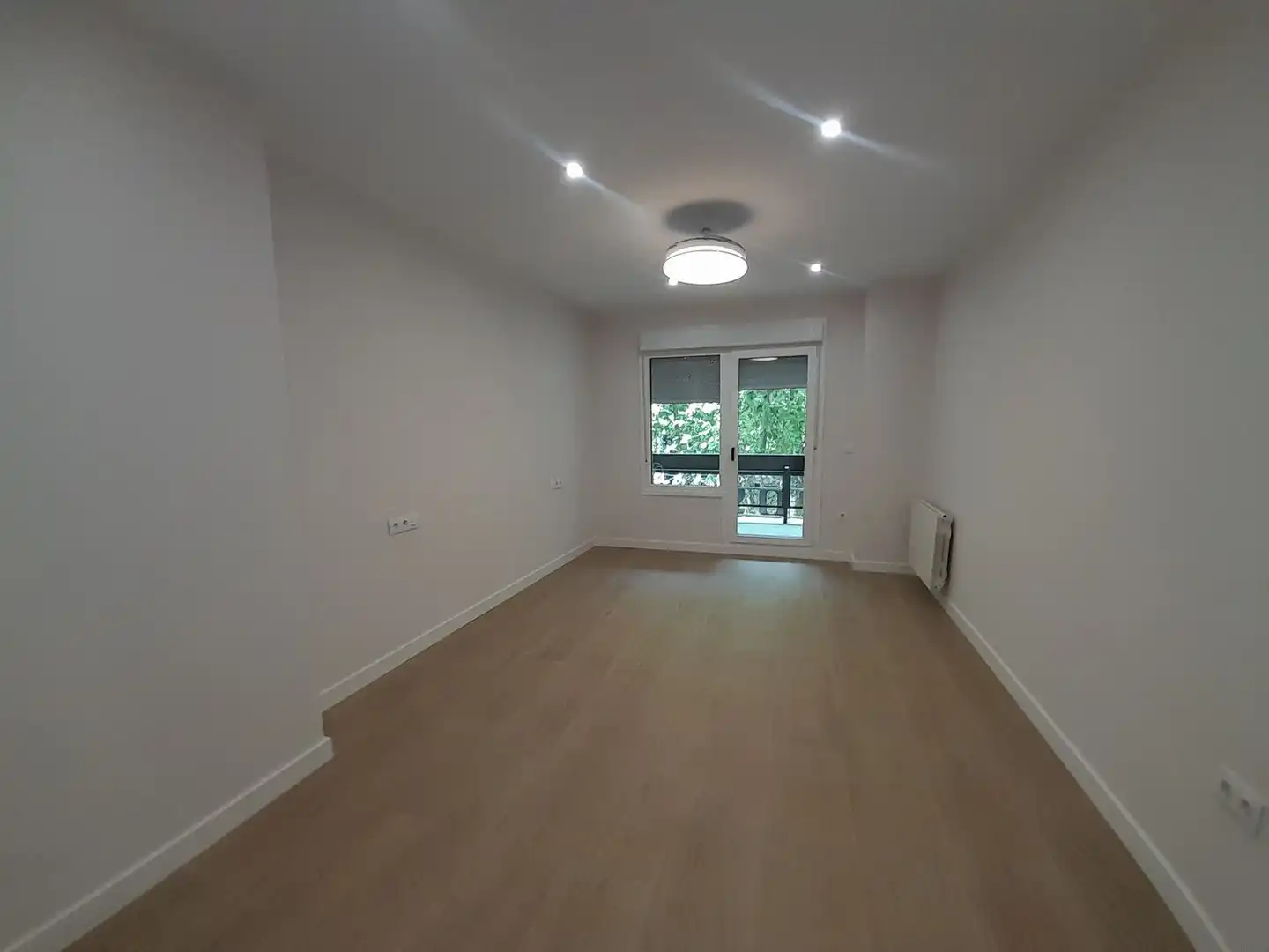 Piso en venta en Jaén con Balcón