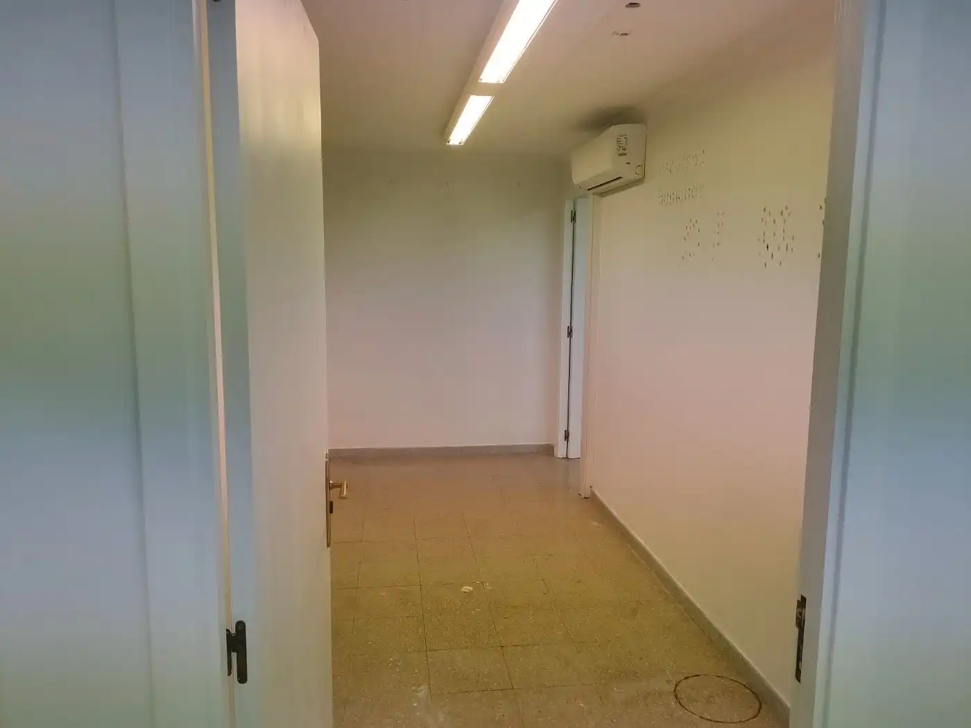 Local comercial en venda a Riu Nord, imagen 4