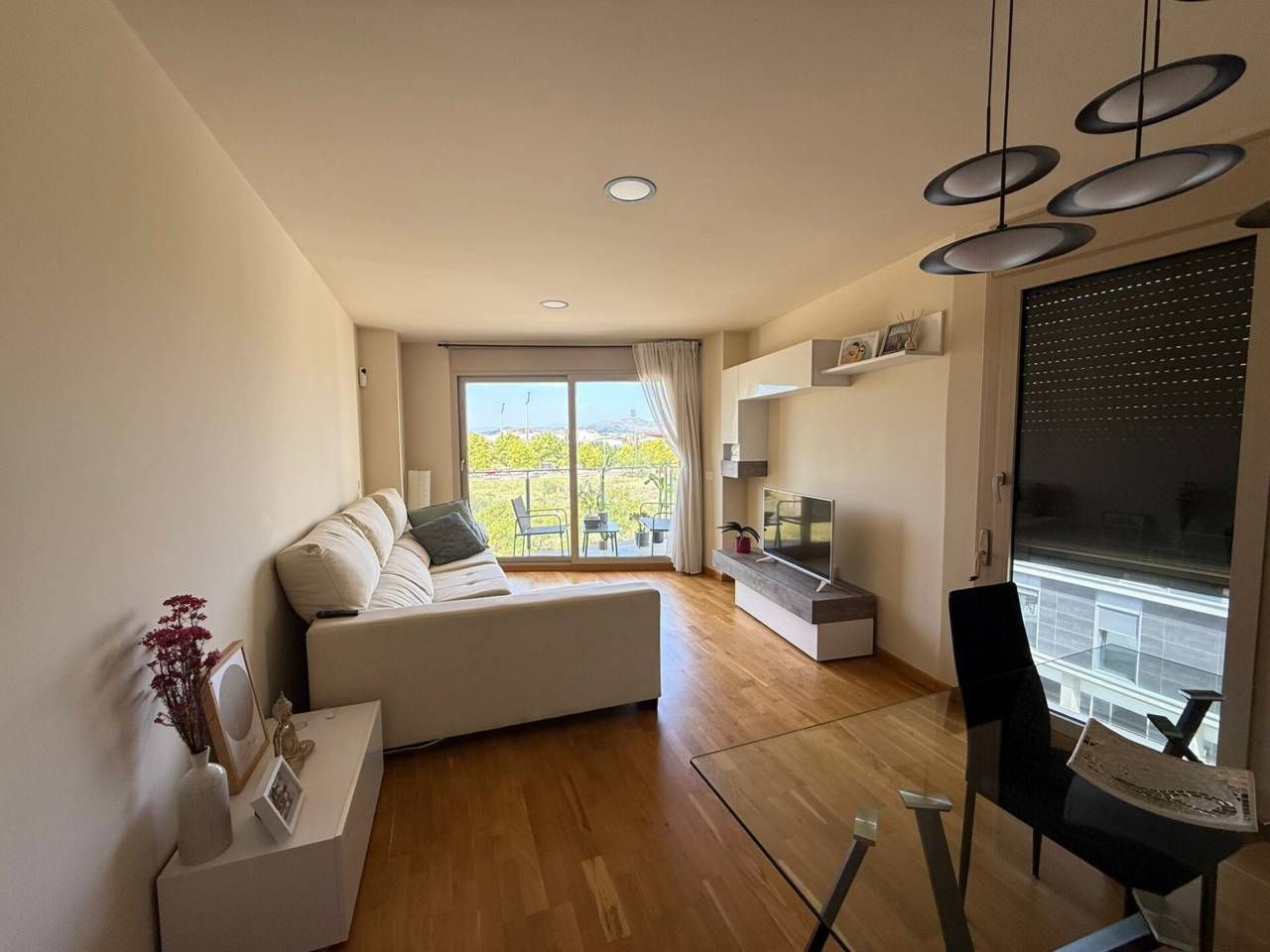 Living room of Apartment for sale in Castellón de la Plana / Castelló de la Plana  with Air Conditioner, Heating and Parquet flooring