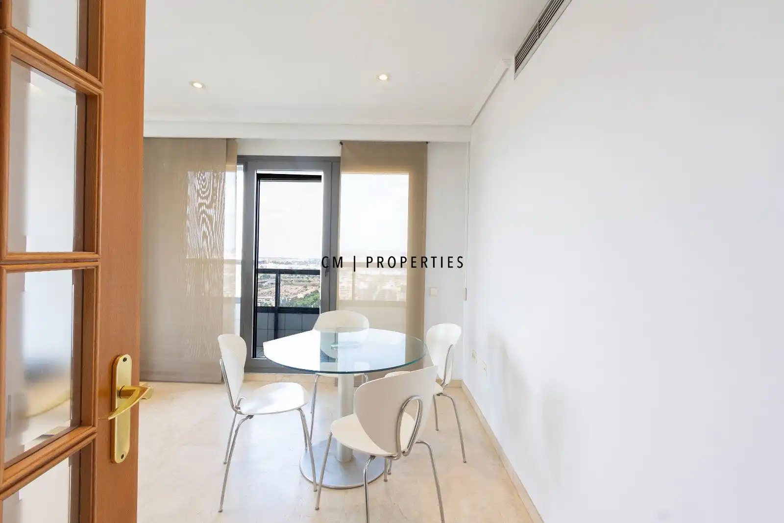Balcony of Flat for rent in Valencia  with Air Conditioner, Heating and Terrace