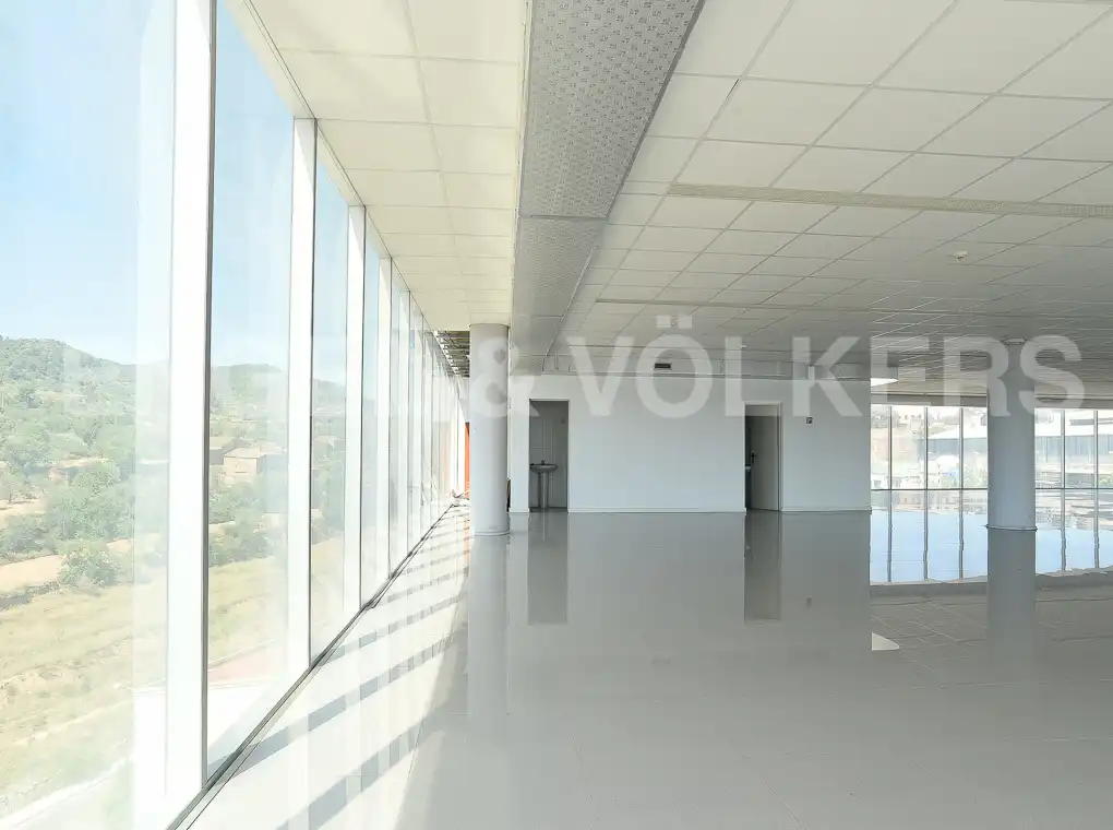 Nave industrial en venta en Sant Just Desvern